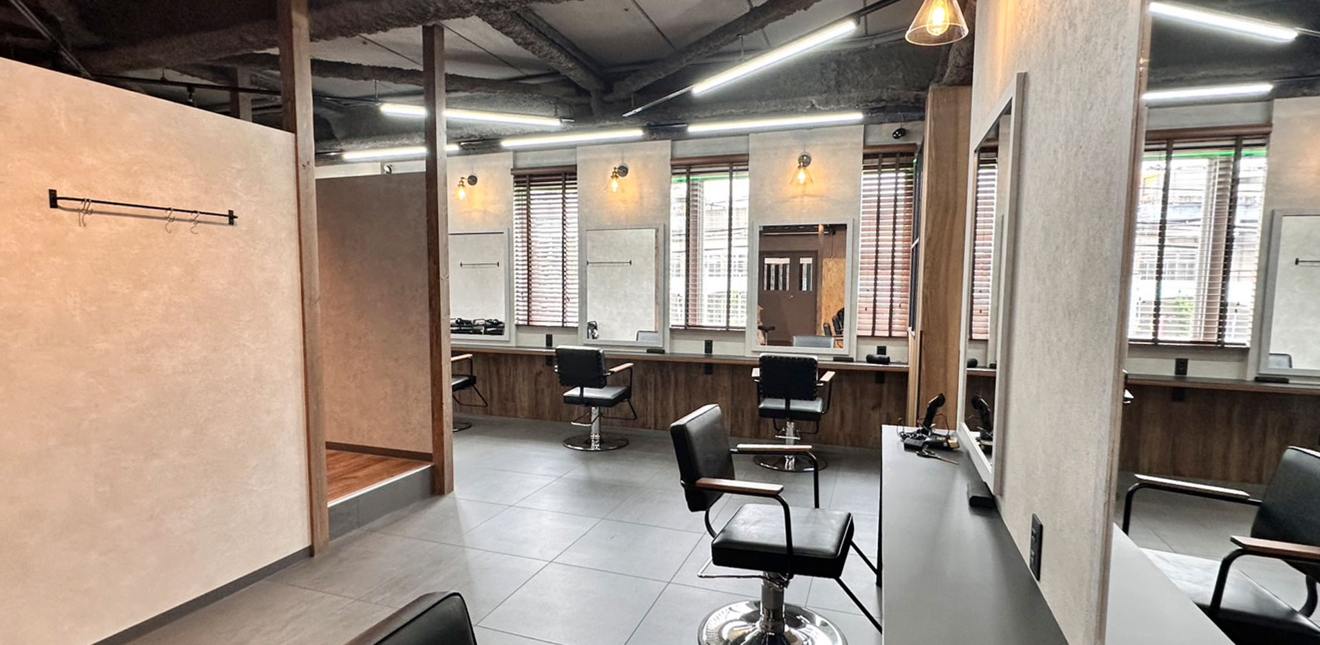 メンズサロンAsobee 店舗写真